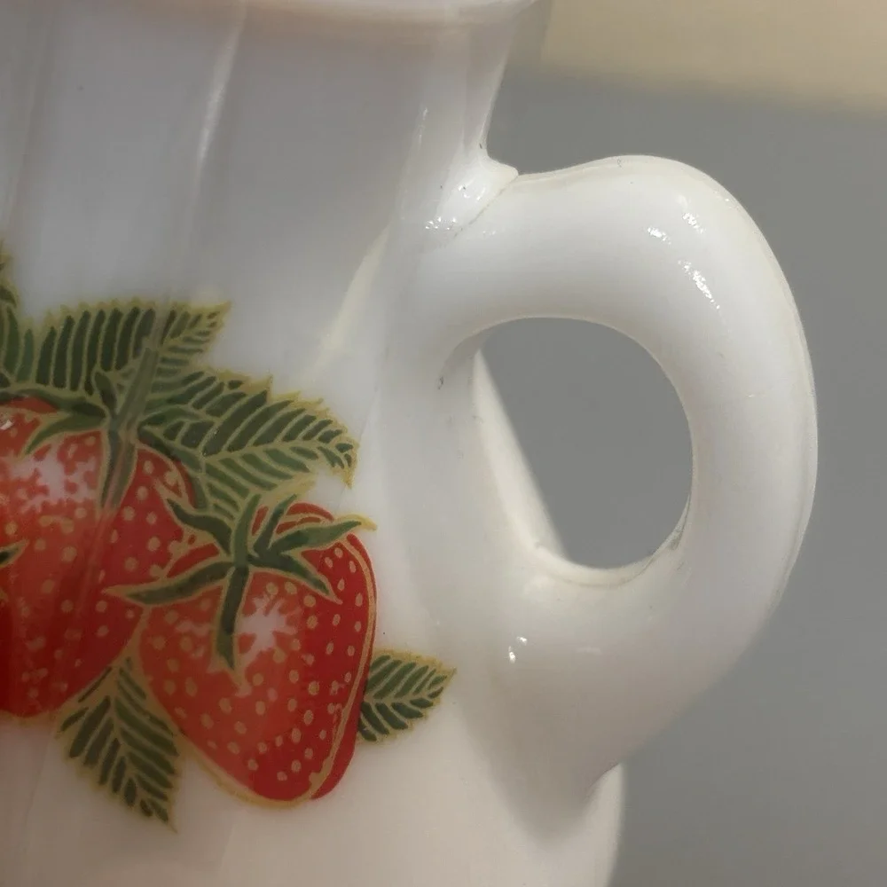 Avon Strawberries & Cream Bath Foam Bottle Red Top 1970's Milk Glass Antique